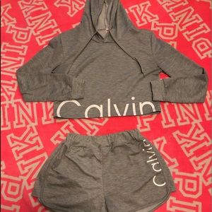 ‘Calvin Klein’ set